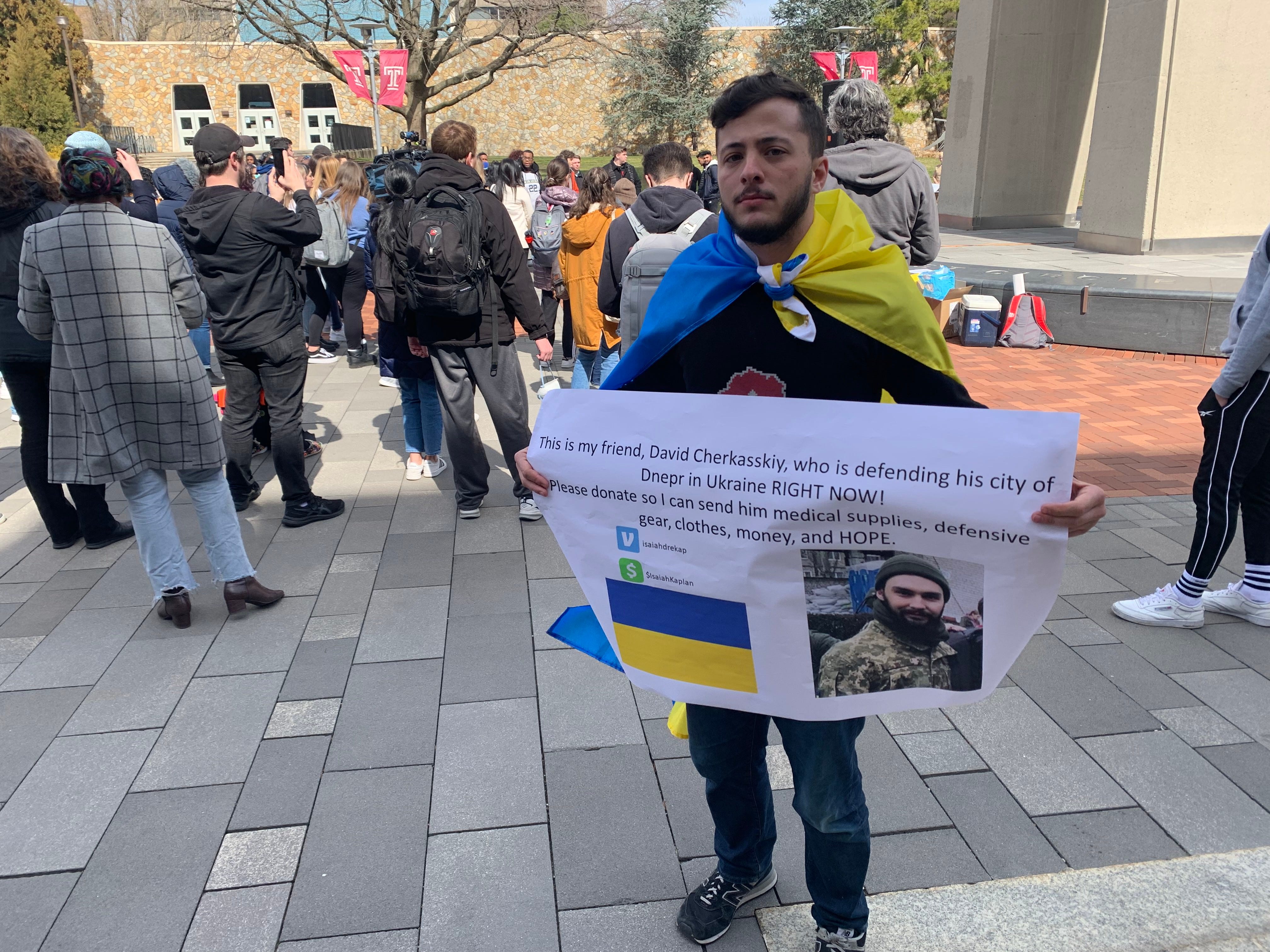Ukrainian Temple students, advocates rally on campus