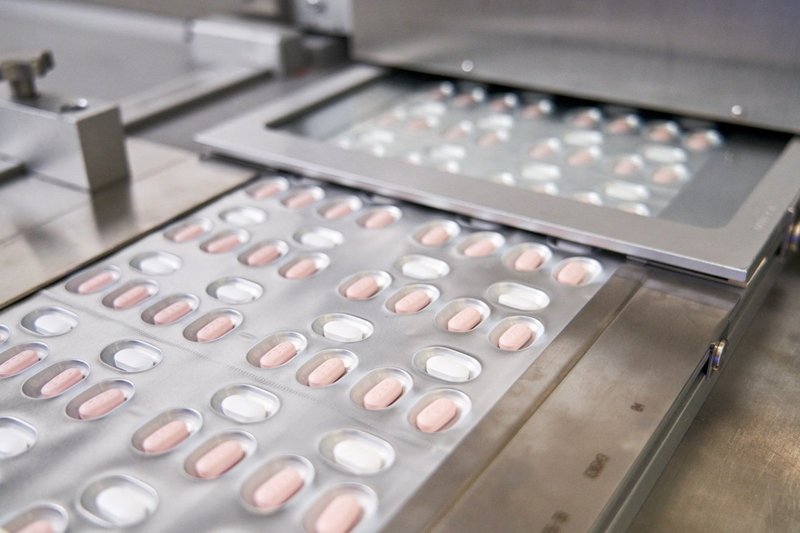 Pfizer antiviral pills may be risky with other medications