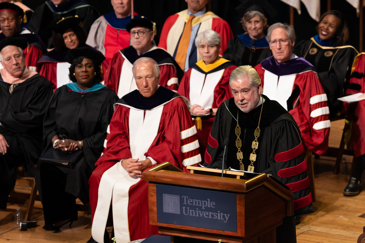 President Fry speaking at podium during Investiture
